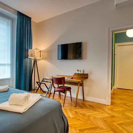 Guesthost - Dimora Claudia Luxury Affittacamere