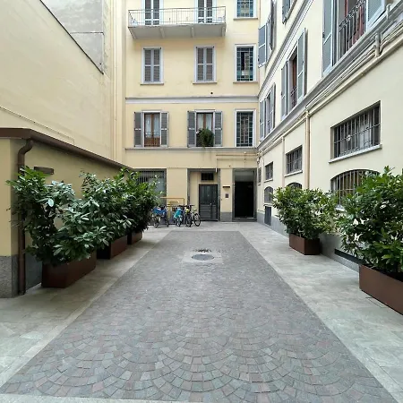 Guesthost - Dimora Claudia Luxury Affittacamere